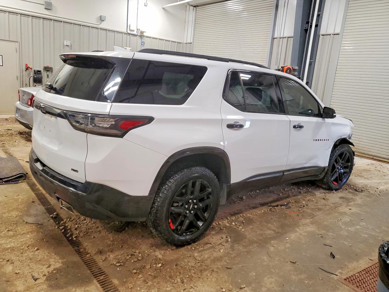 2020 Chevrolet Traverse Premier - zdjęcie 3