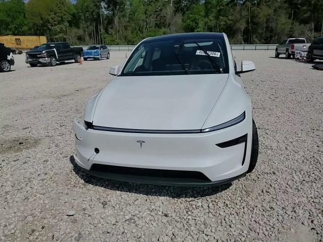 2026 Tesla Model Y - zdjęcie 14