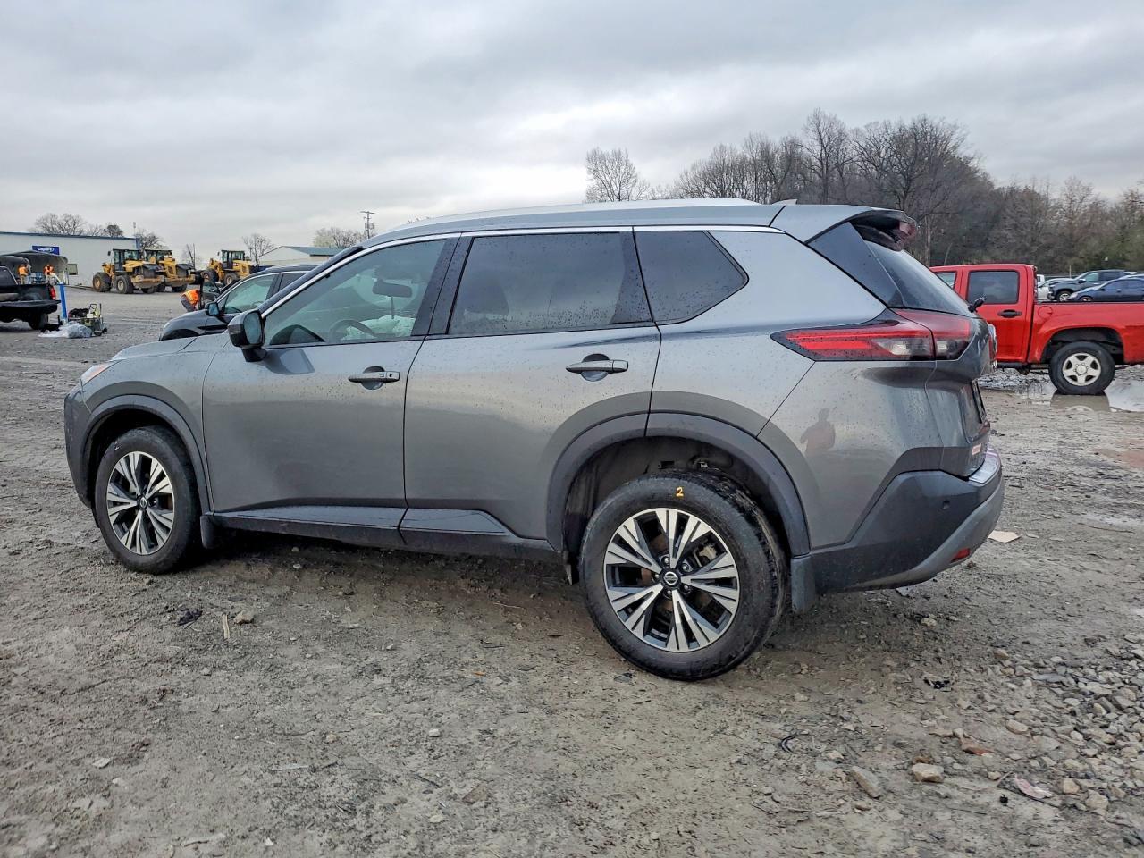 2021 Nissan Rogue Sv - zdjęcie 2