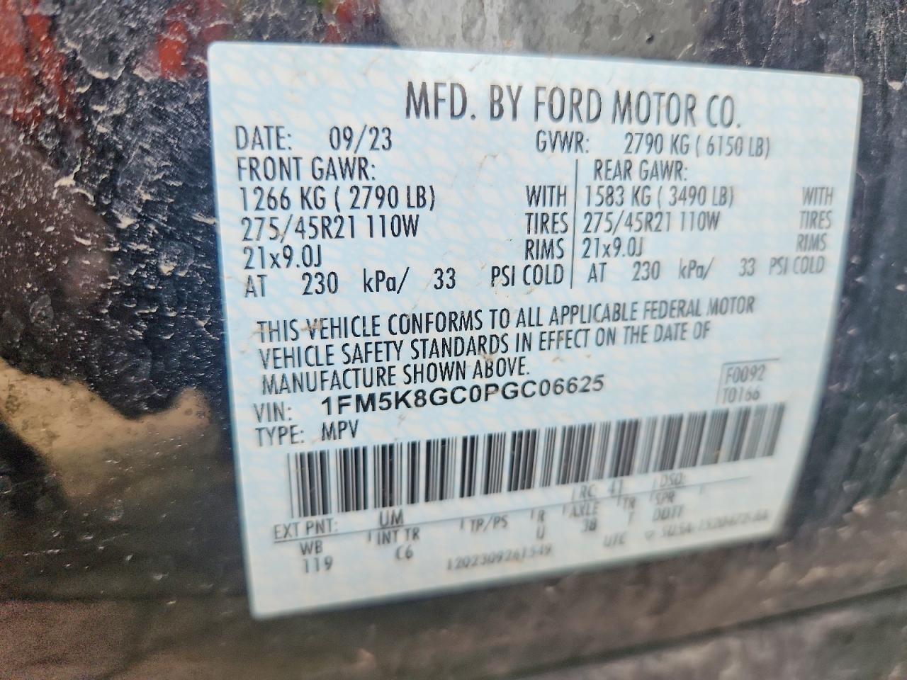 2023 Ford Explorer St - zdjęcie 13