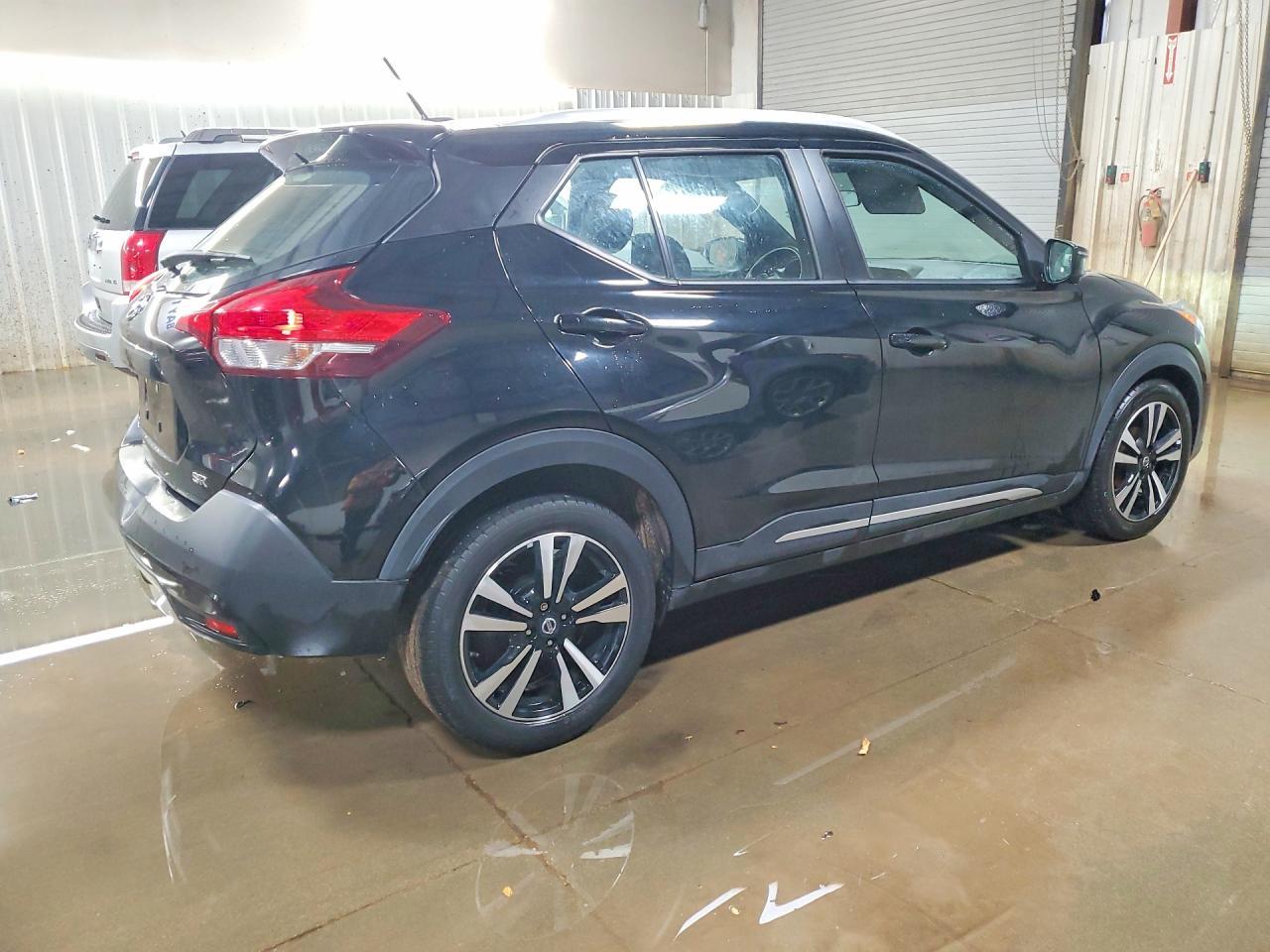 2018 Nissan Kicks Sr - zdjęcie 3