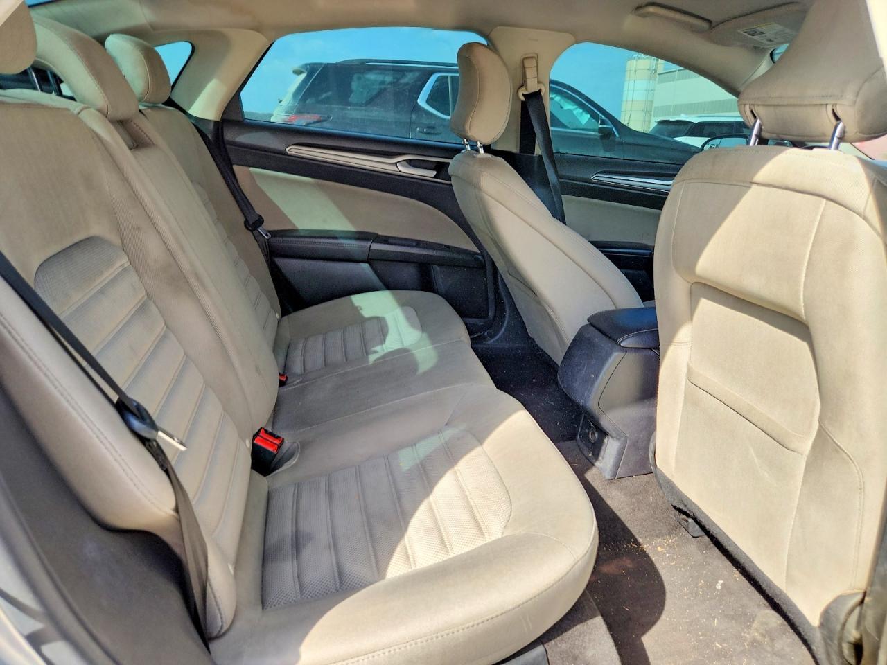 2018 Ford Fusion S - zdjęcie 10