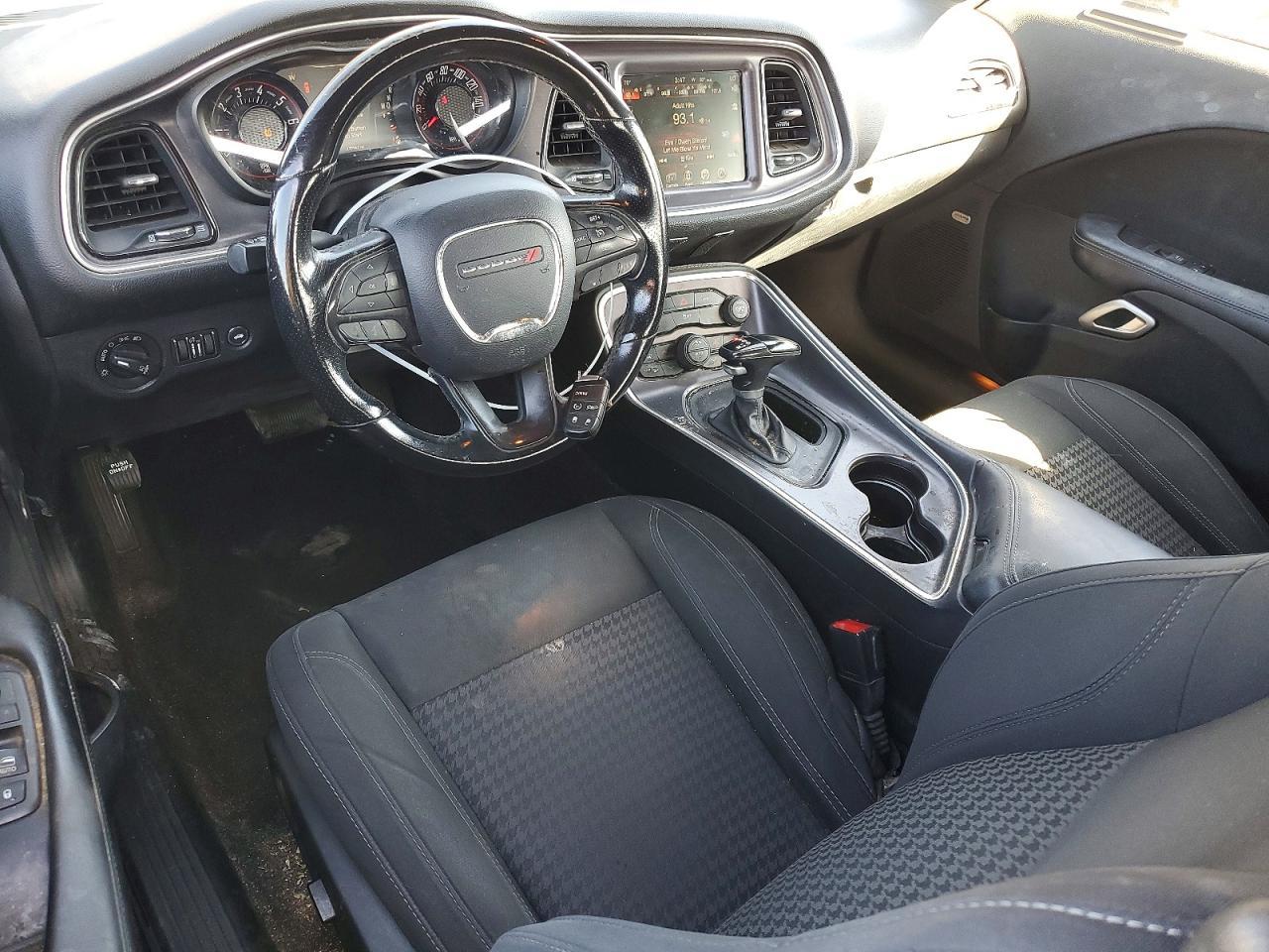 2016 Dodge Challenger Sxt - zdjęcie 8