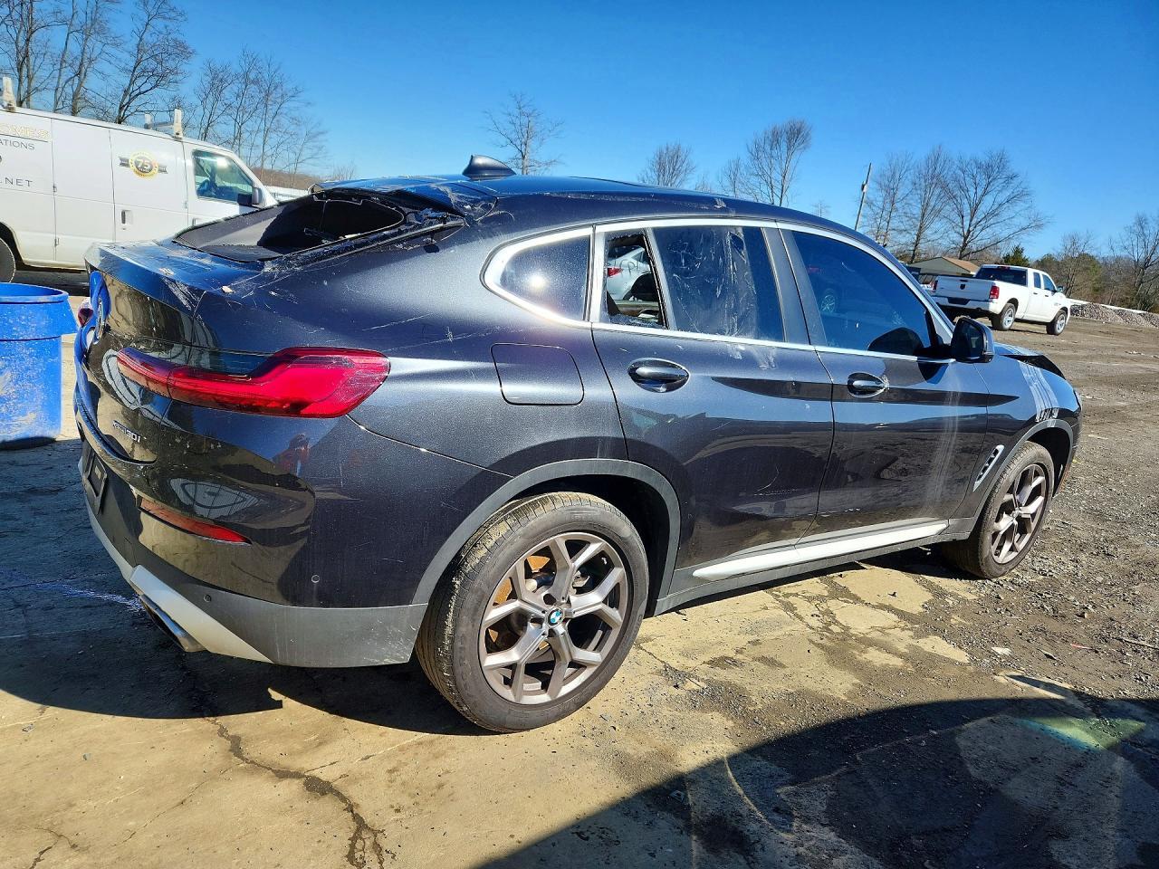 2024 BMW X4 xDrive30I - zdjęcie 3