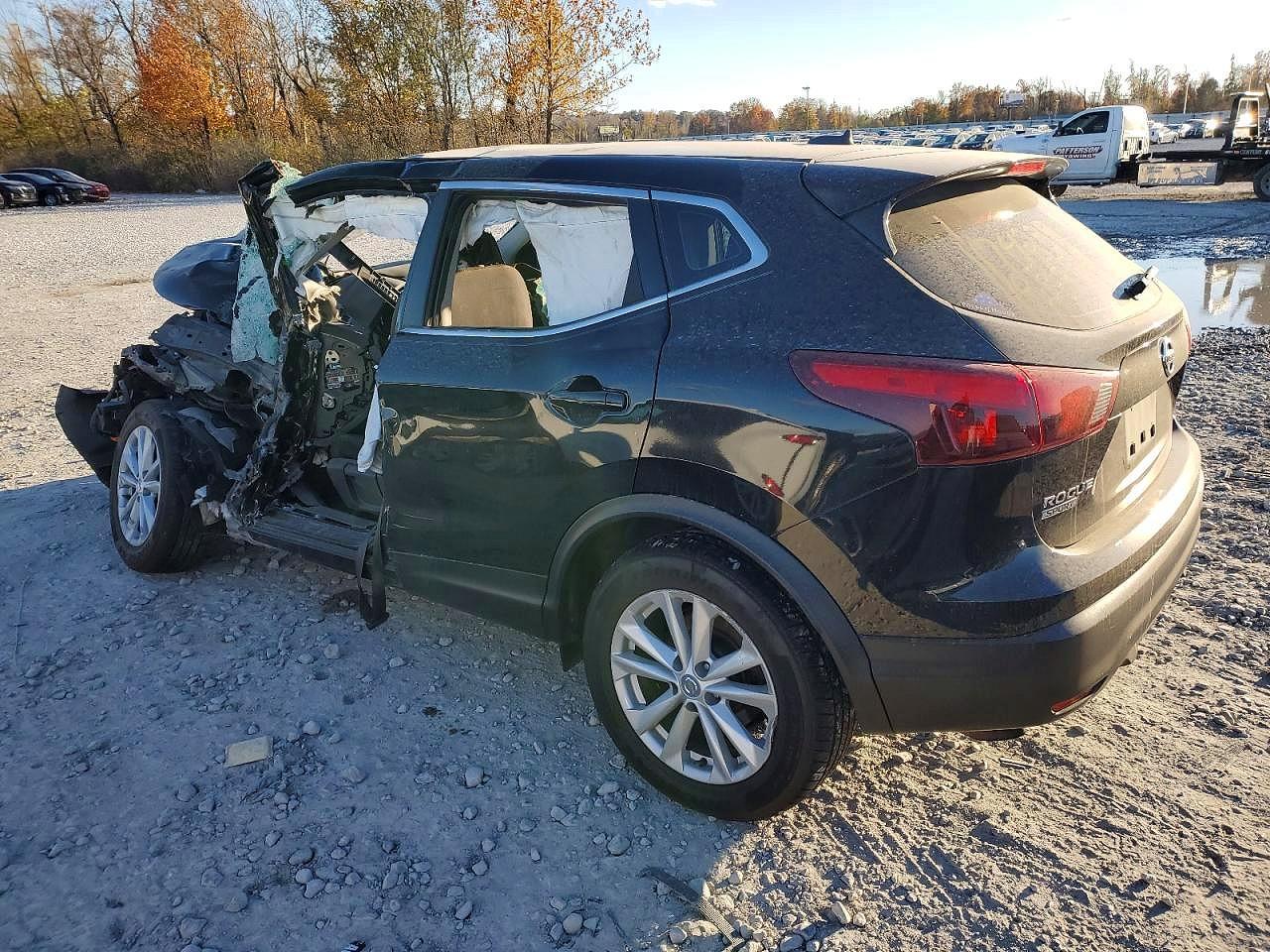 2017 Nissan Rogue Sport S - zdjęcie 2