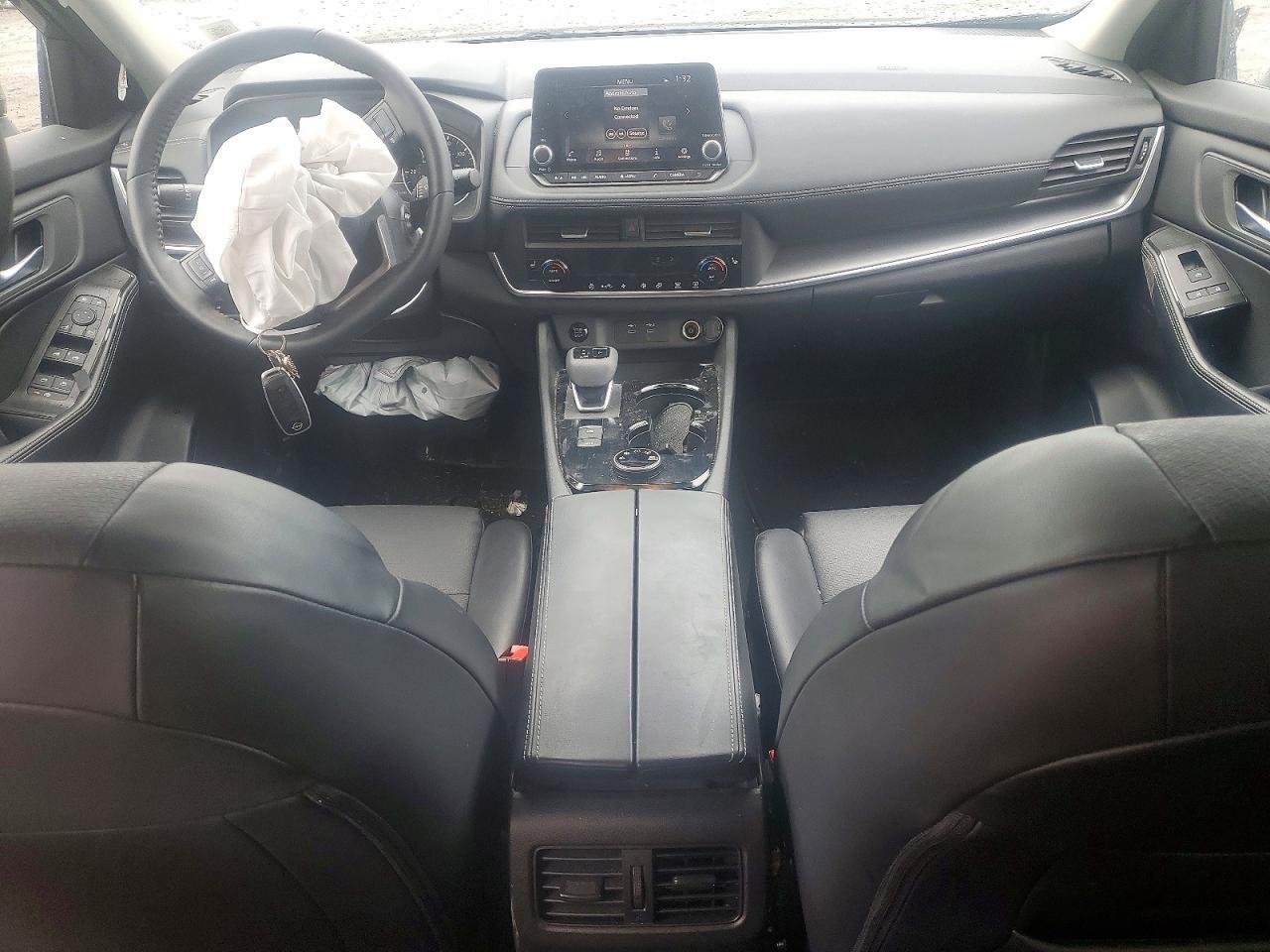 2025 Nissan Rogue Sv - zdjęcie 8