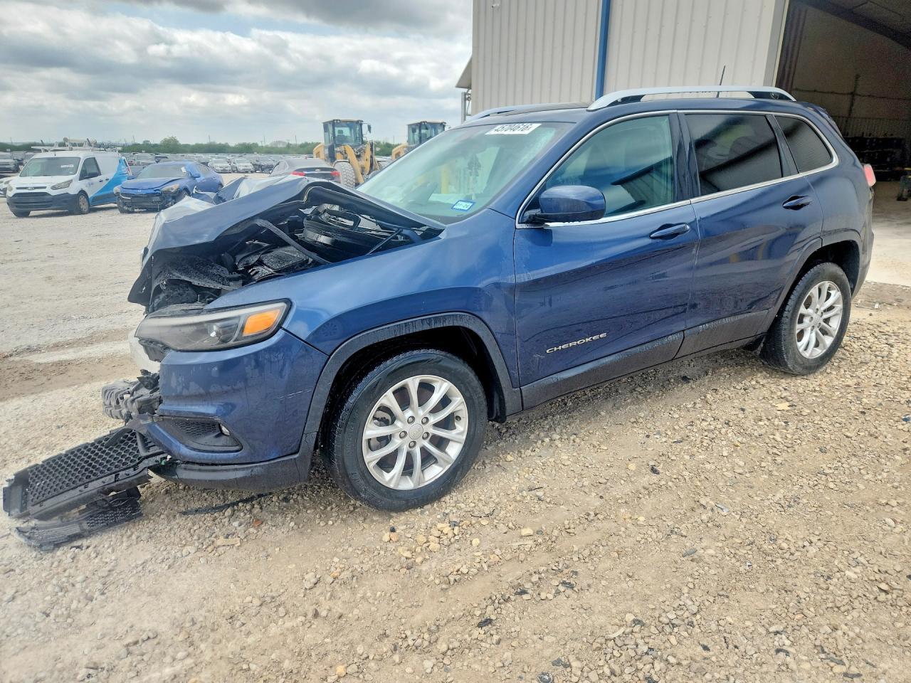 2019 Jeep Cherokee Latitude - zdjęcie główne