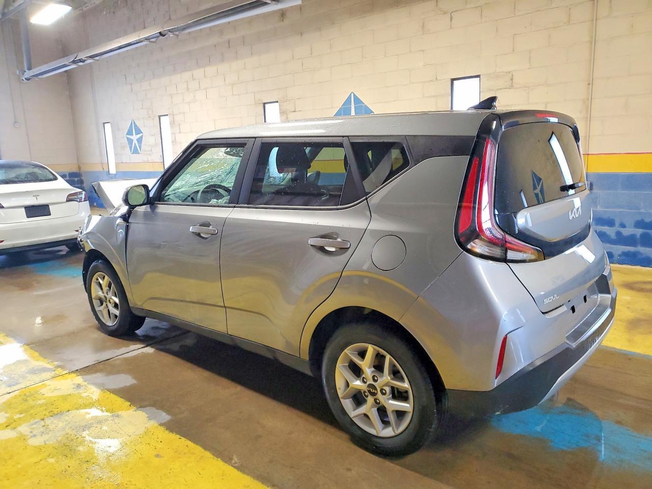 2025 Kia Soul Lx - zdjęcie 2