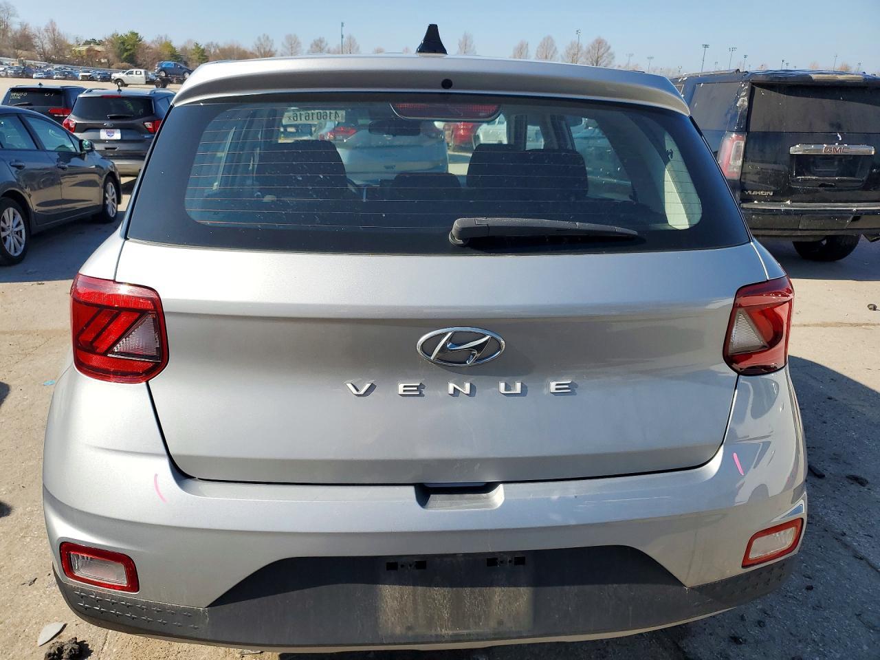 2021 Hyundai Venue Se - zdjęcie 6