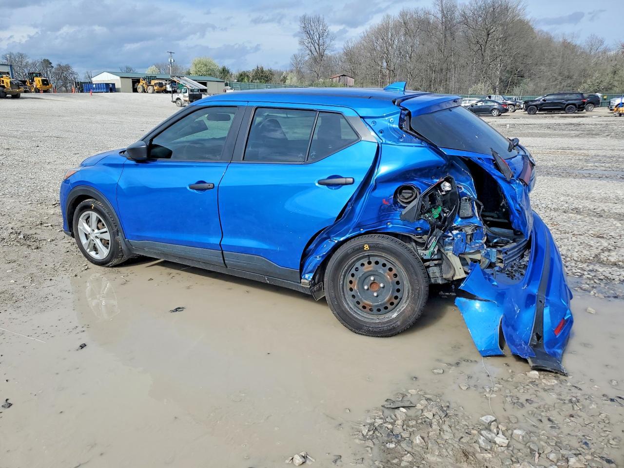 2021 Nissan Kicks S - zdjęcie 2