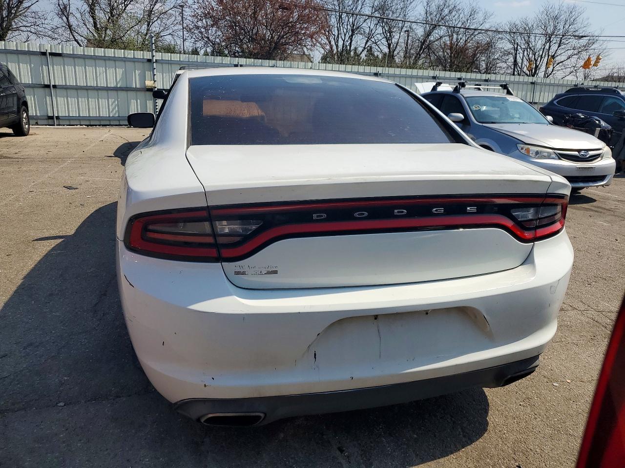 2017 Dodge Charger Se - zdjęcie 6