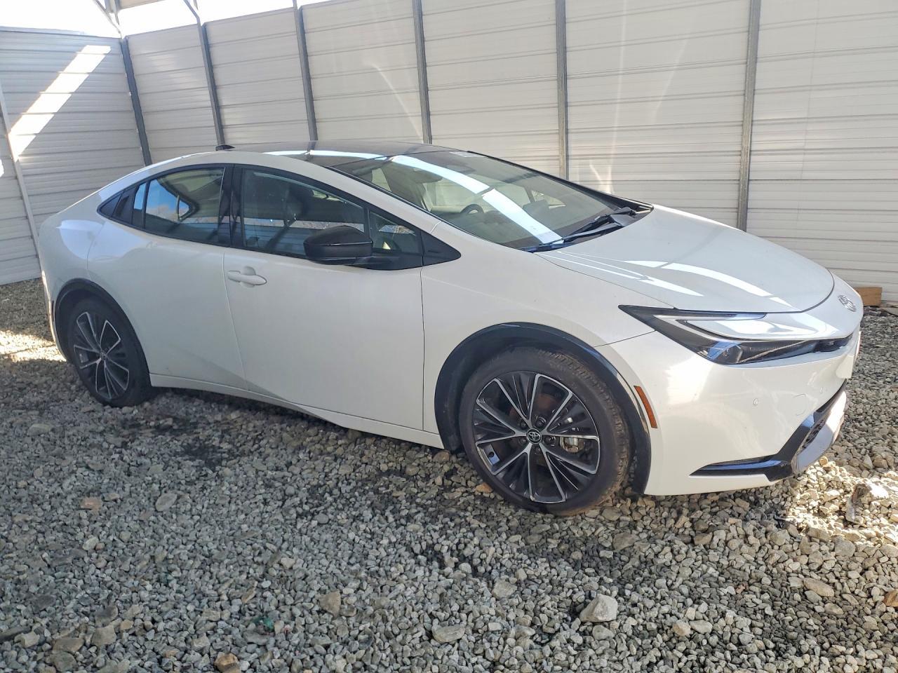 2024 Toyota Prius Limited - zdjęcie 4