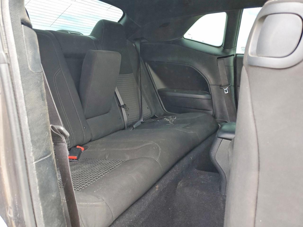 2022 Dodge Challenger Sxt - zdjęcie 10