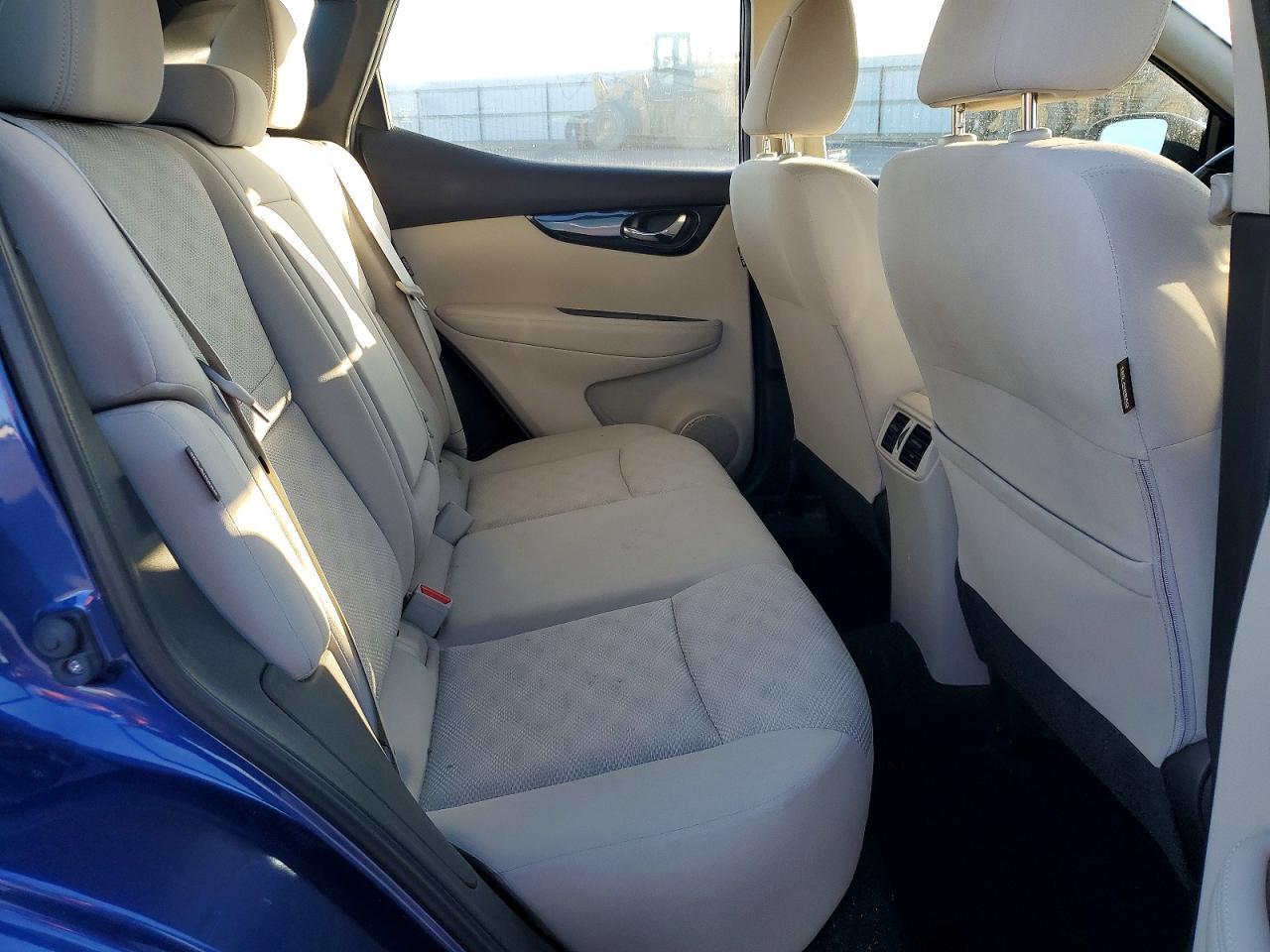 2021 Nissan Rogue Sport Sv - zdjęcie 11