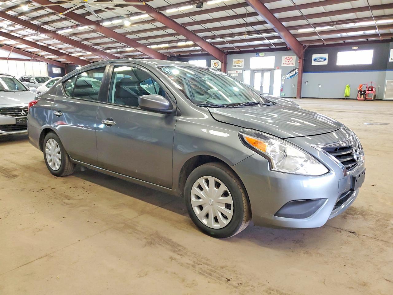2019 Nissan Versa Sv - zdjęcie 4