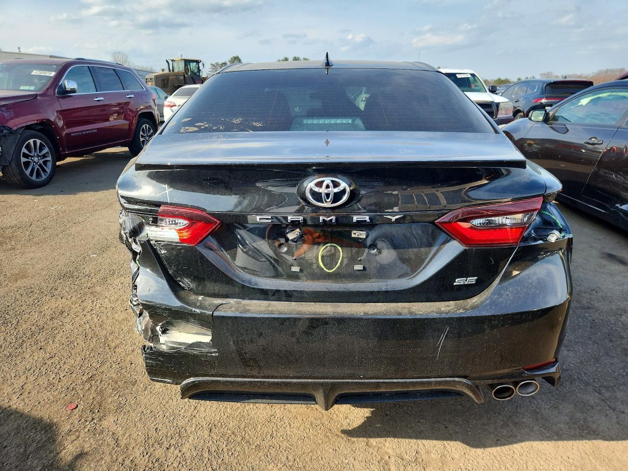 2022 Toyota Camry Se - zdjęcie 6