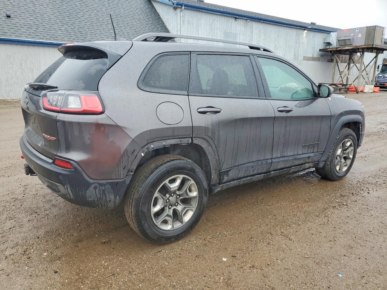 2019 Jeep Cherokee Trailhawk - zdjęcie 3