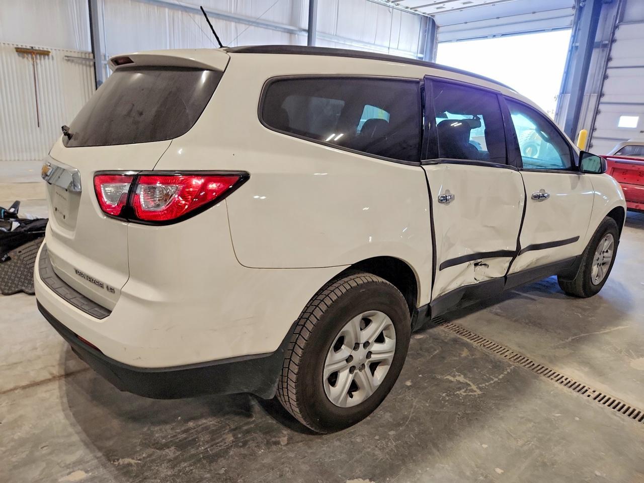 2015 Chevrolet Traverse Ls - zdjęcie 3