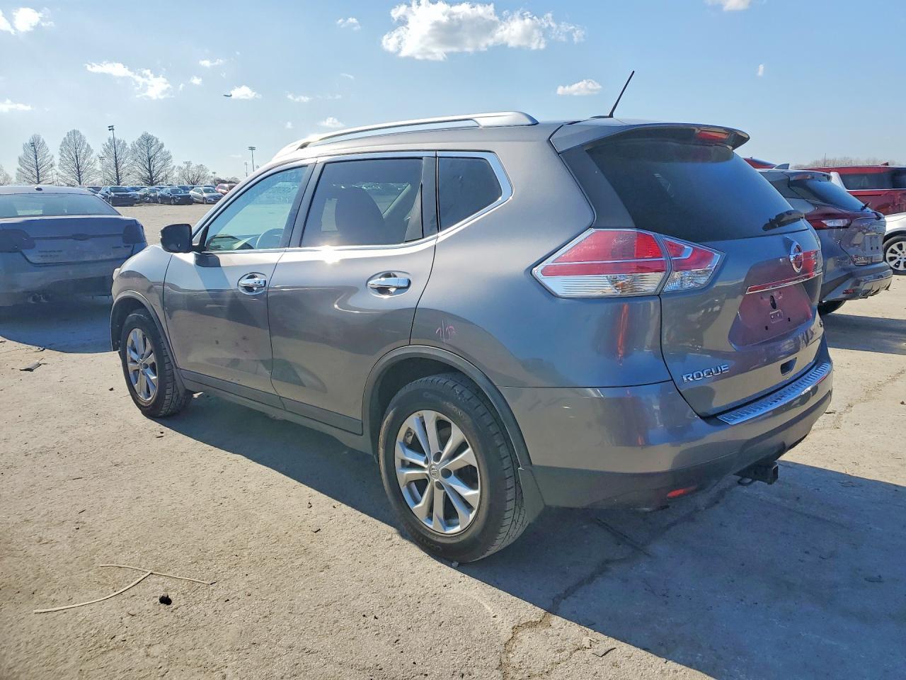 2016 Nissan Rogue Sv - zdjęcie 2