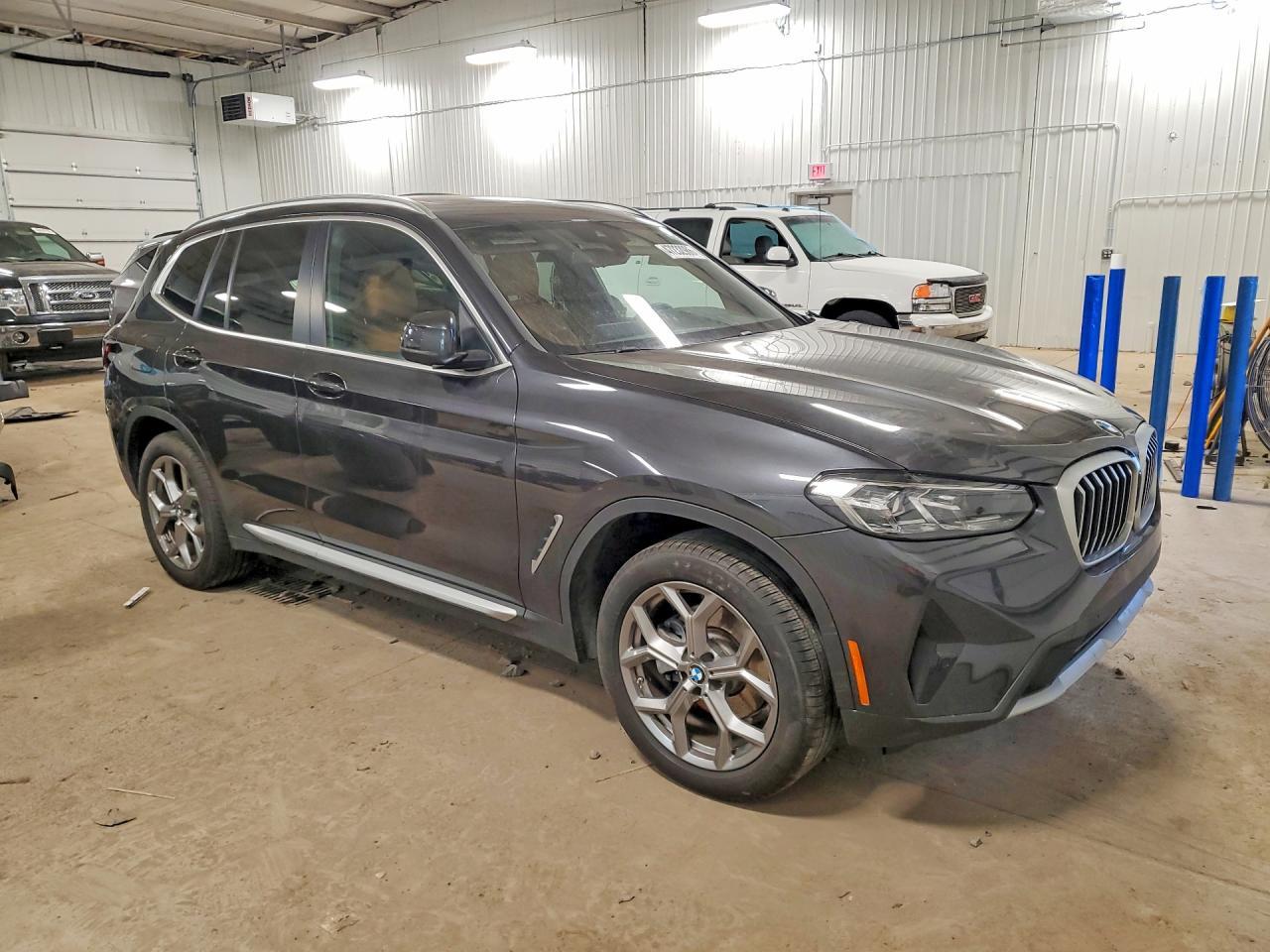 2023 BMW X3 xDrive30I - zdjęcie 4