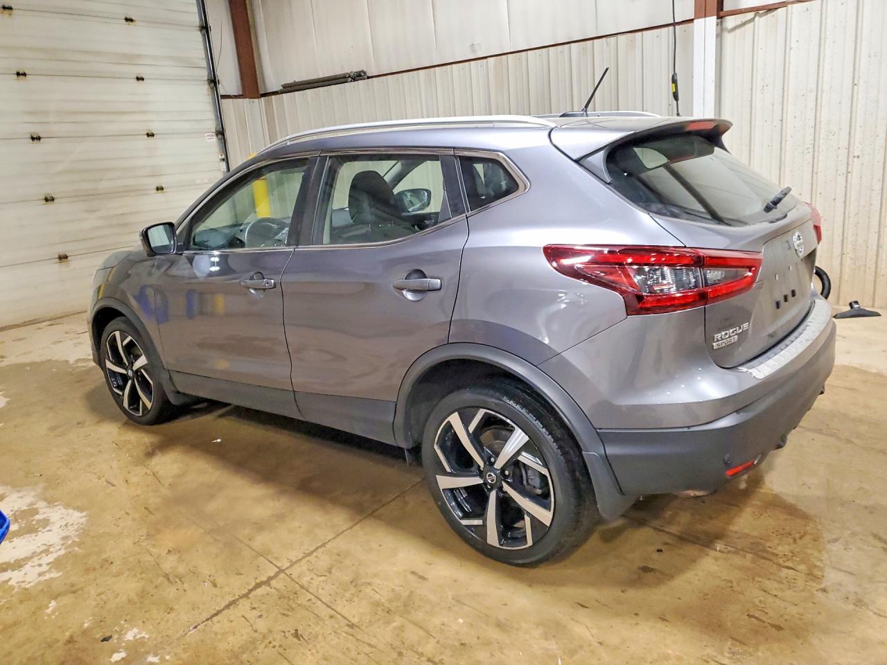 2022 Nissan Rogue Sport Sl - zdjęcie 2