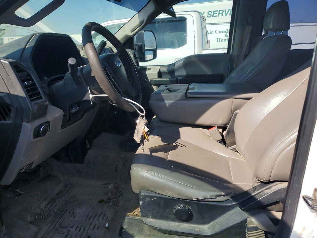 2019 Ford F350 Super Duty - zdjęcie 7