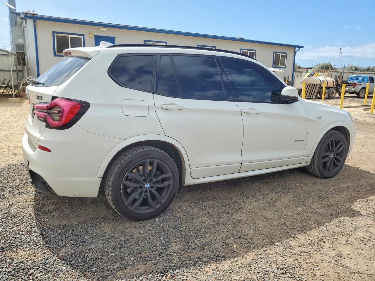 2017 BMW X3 xDrive35I - zdjęcie 3