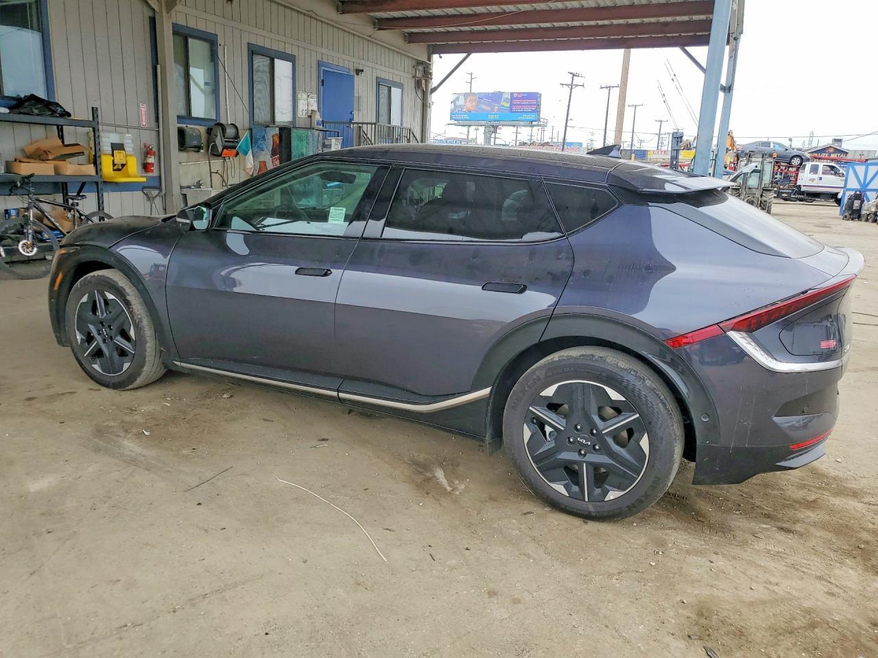 2025 Kia Ev6 Wind - zdjęcie 2