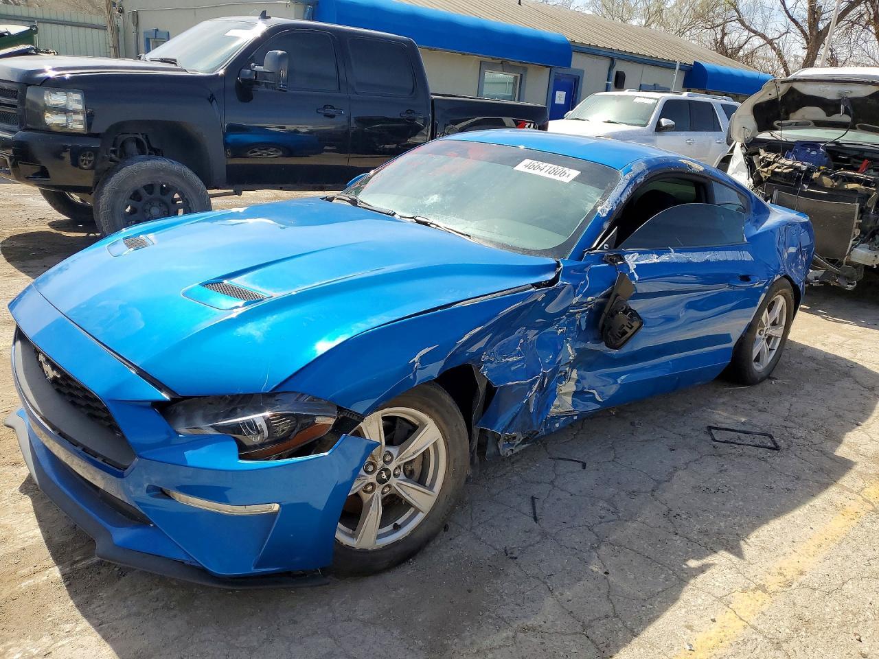 2020 Ford Mustang - zdjęcie główne