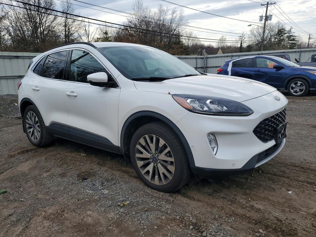 2020 Ford Escape Titanium - zdjęcie 4