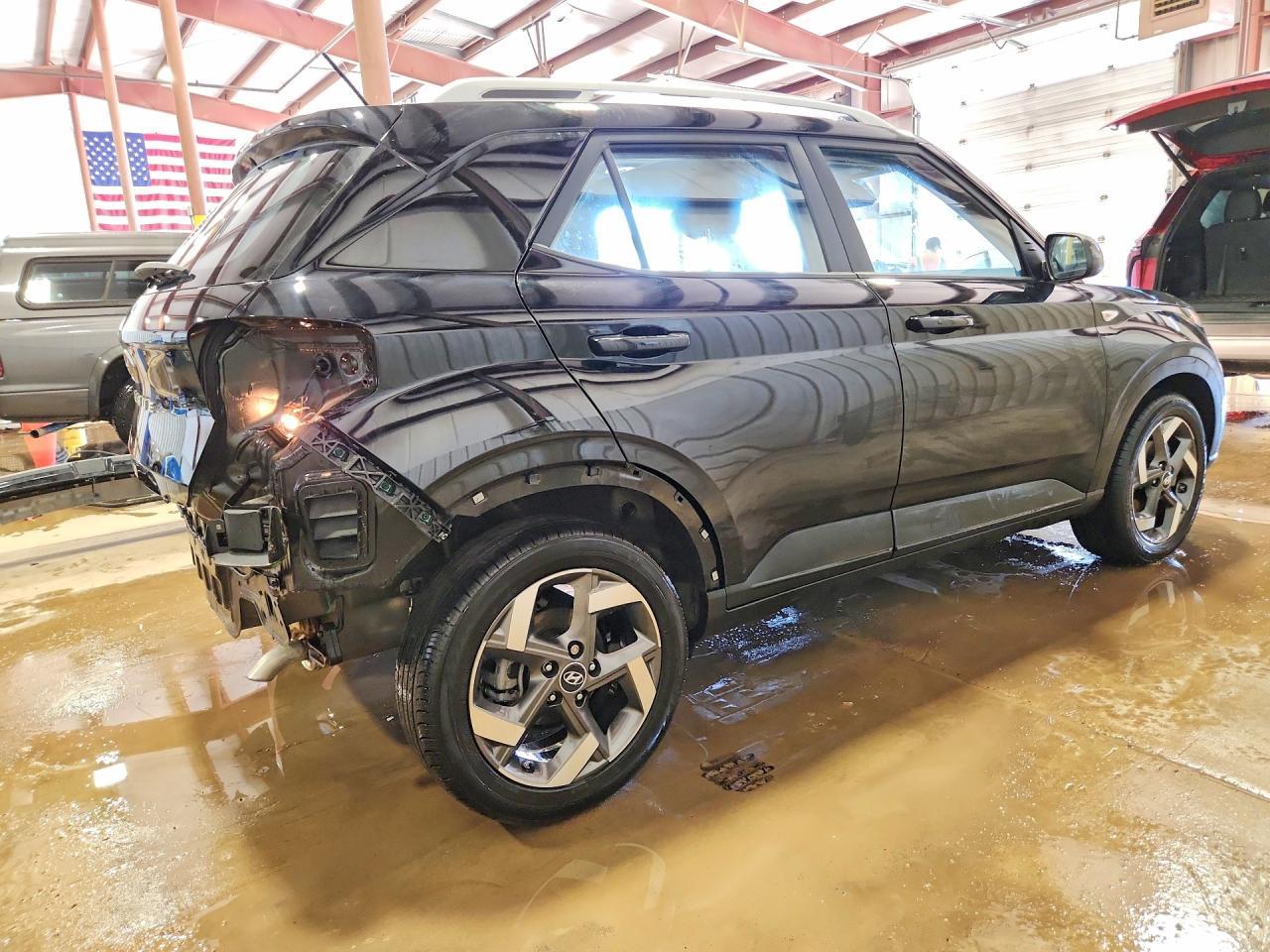 2025 Hyundai Venue Sel - zdjęcie 3