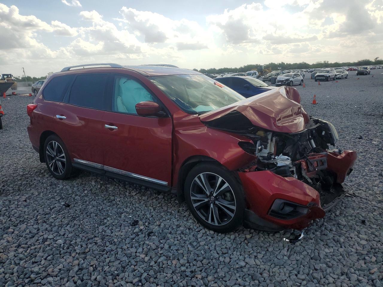 2017 Nissan Pathfinder Platinum - zdjęcie 4