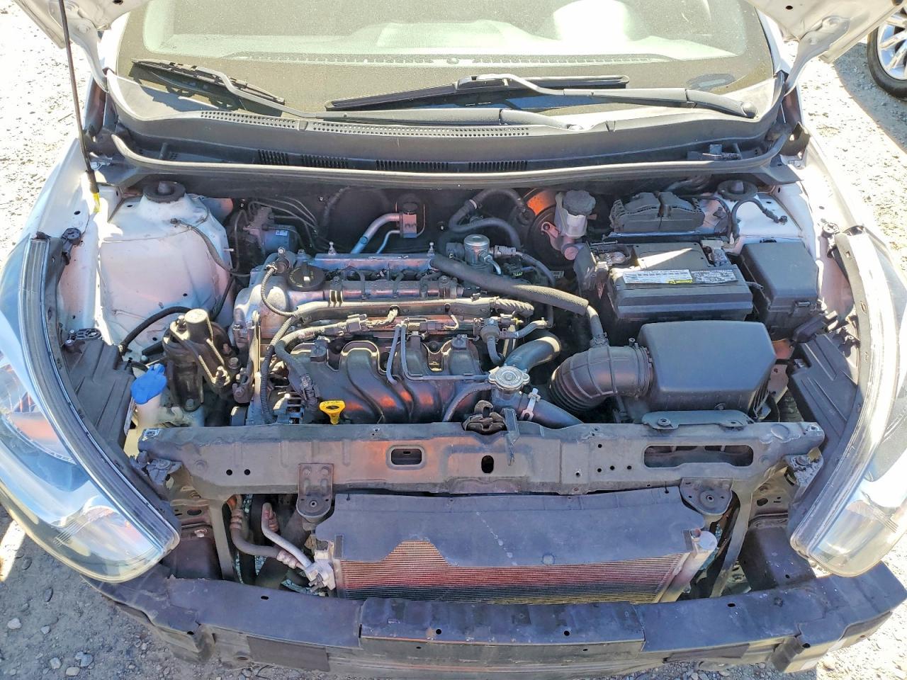 2014 Hyundai Accent Gs - zdjęcie 11