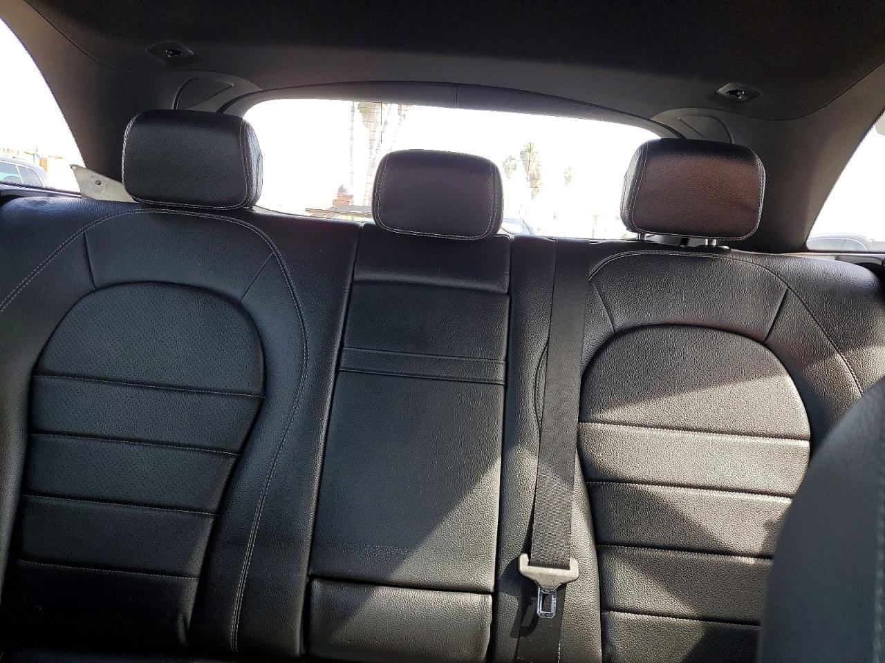 2019 Mercedes-Benz Glc 300 - zdjęcie 10