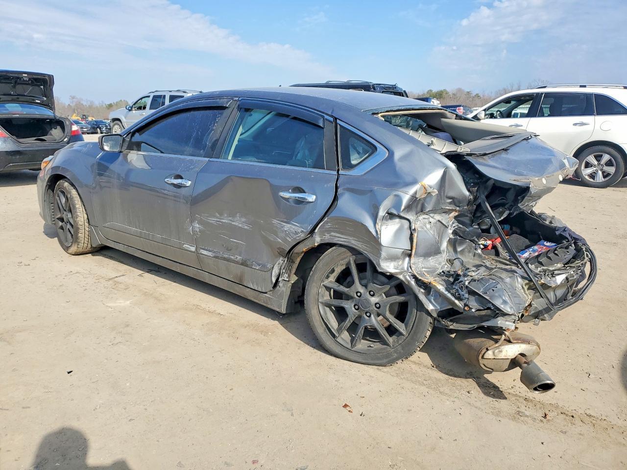 2017 Nissan Altima 2.5 Sr - zdjęcie 2