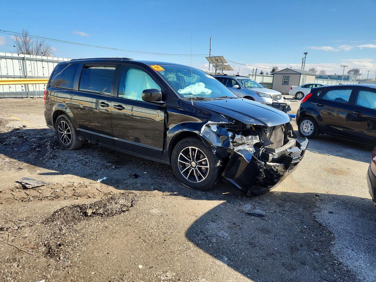 2019 Dodge Grand Caravan Gt - zdjęcie 4