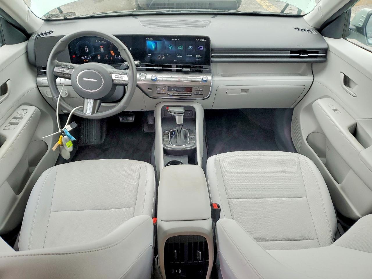 2024 Hyundai Kona Sel - zdjęcie 8