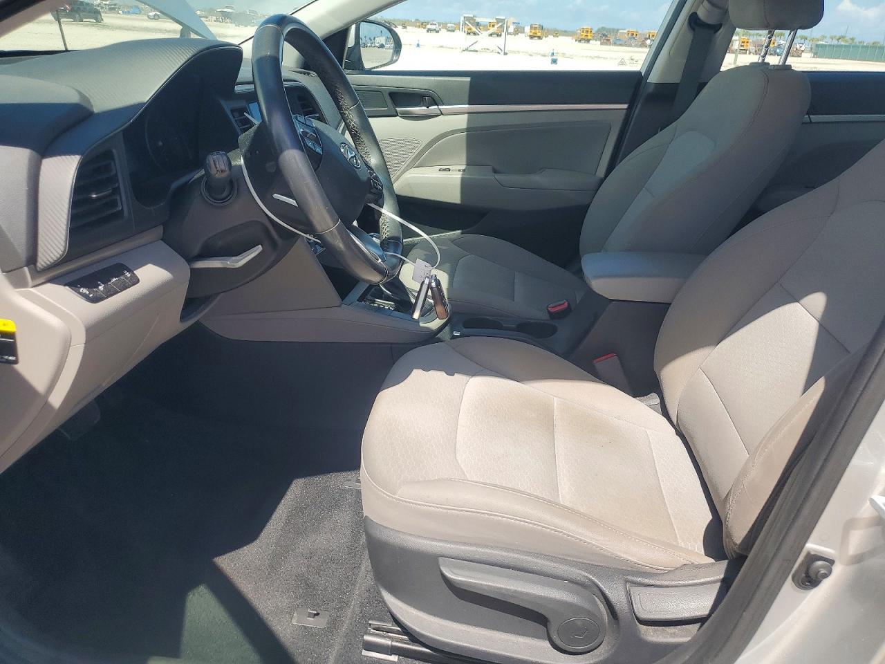 2019 Hyundai Elantra Value Edition - zdjęcie 7