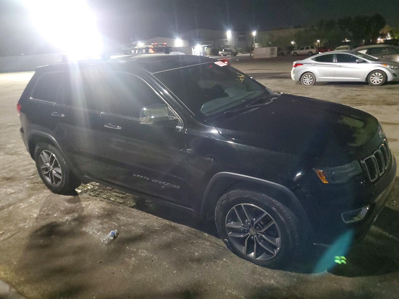 2017 Jeep Grand Cherokee Limited - zdjęcie 4