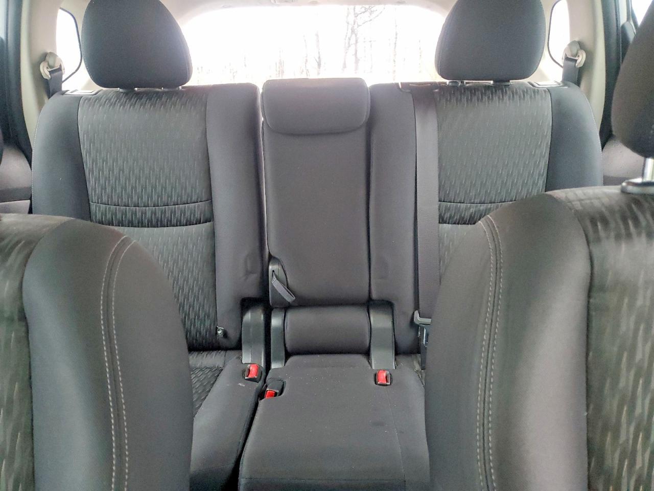 2018 Nissan Rogue S - zdjęcie 10