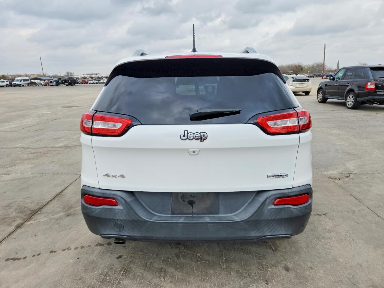 2014 Jeep Cherokee Latitude - zdjęcie 6