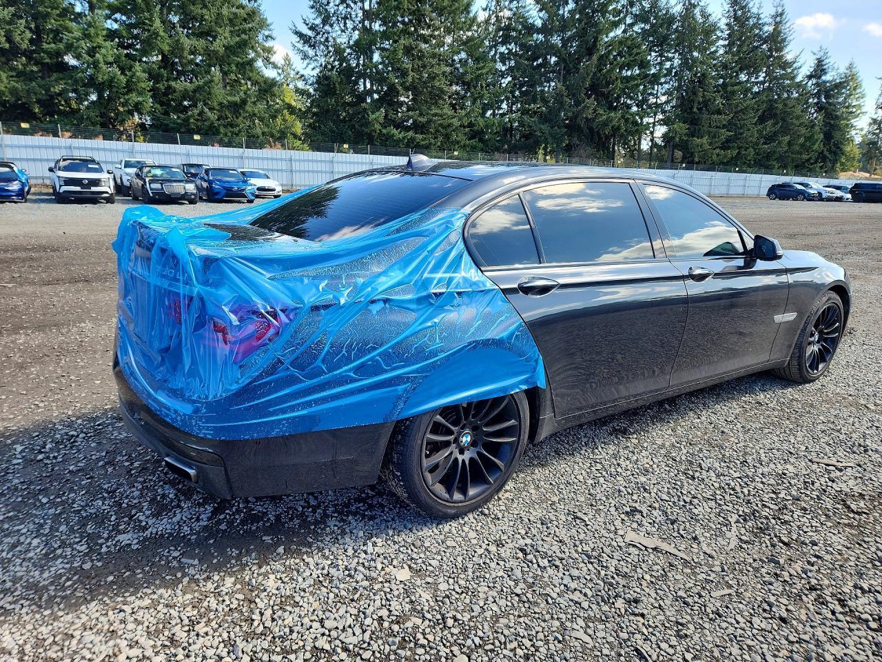 2013 BMW 750 Li - zdjęcie 3