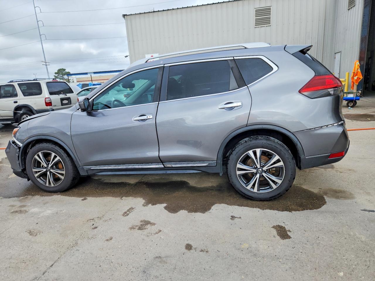 2018 Nissan Rogue Sl - zdjęcie 2