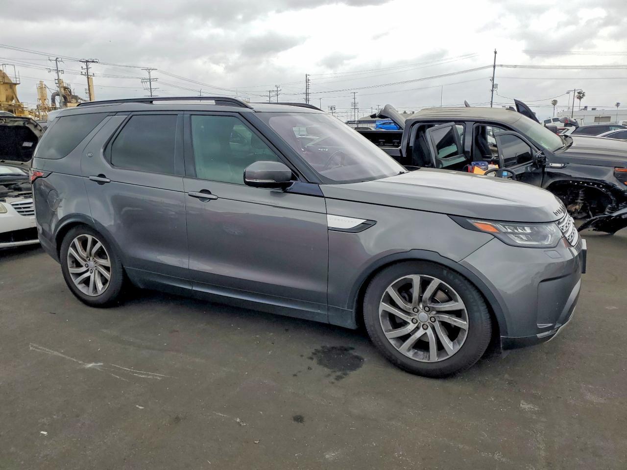 2017 Land Rover Discovery Hse - zdjęcie 4