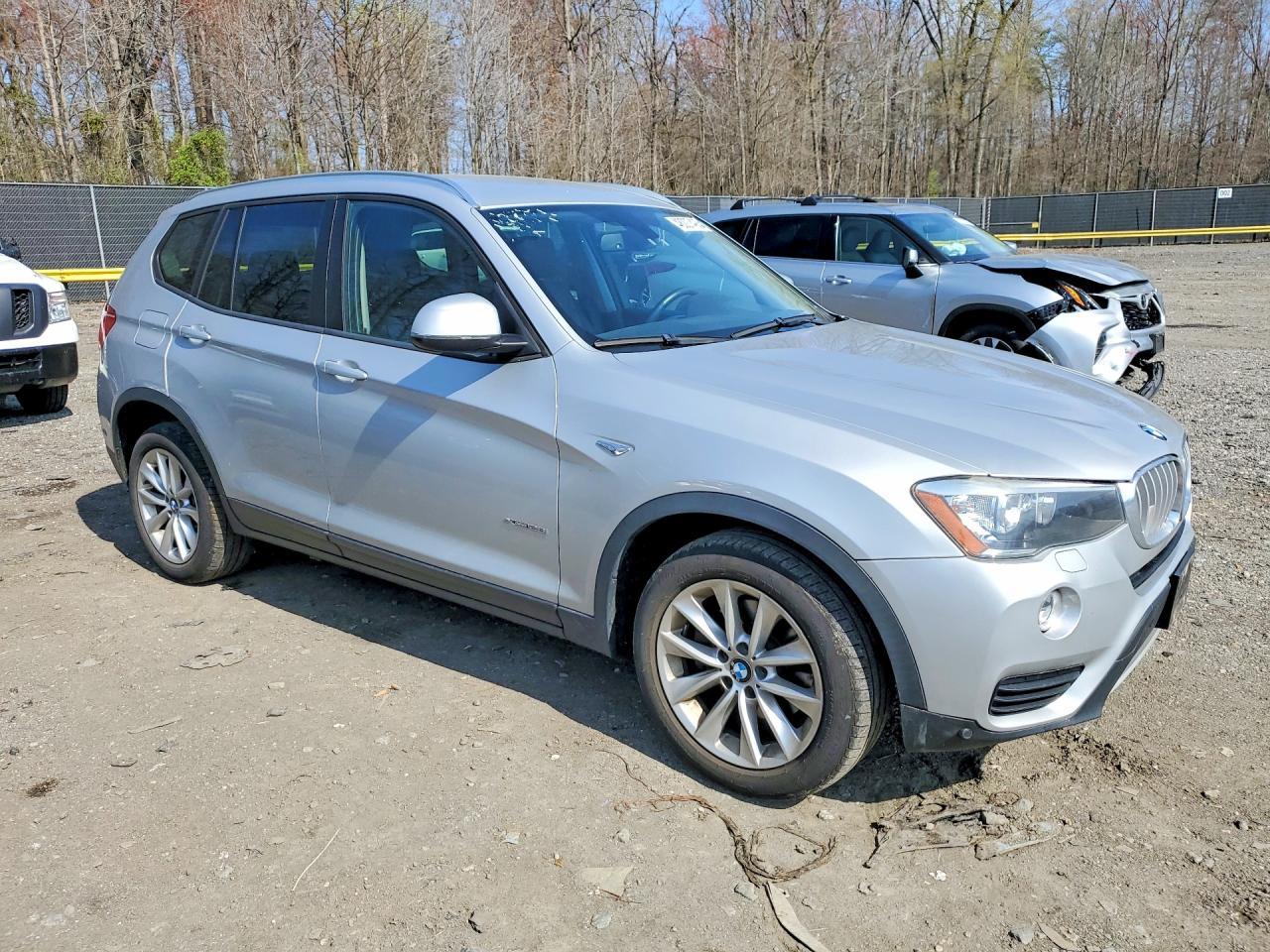 2016 BMW X3 xDrive28I - zdjęcie 4