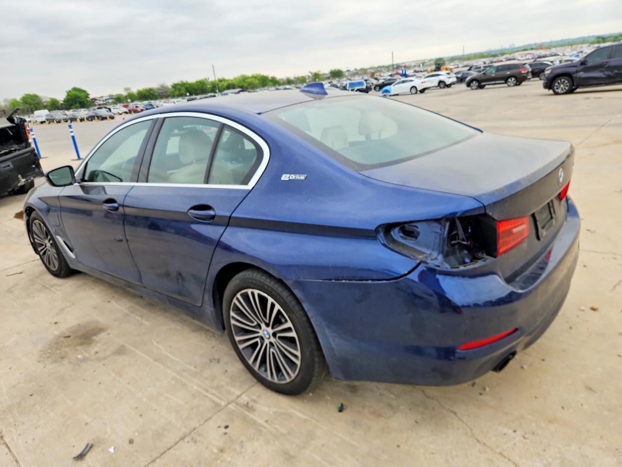 BMW Seria 5 - zdjęcie 2