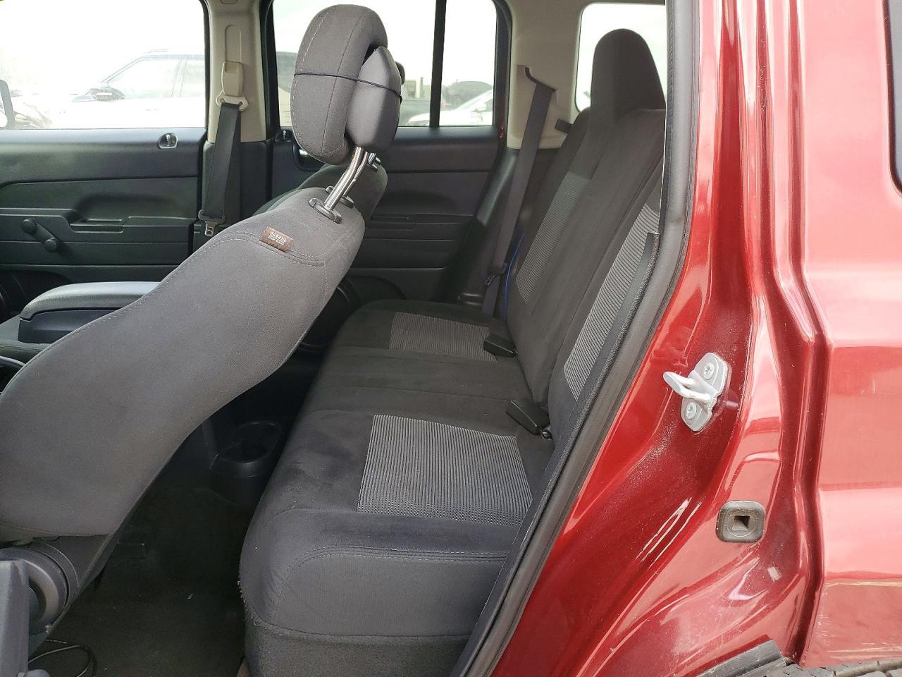 2016 Jeep Patriot Sport - zdjęcie 11