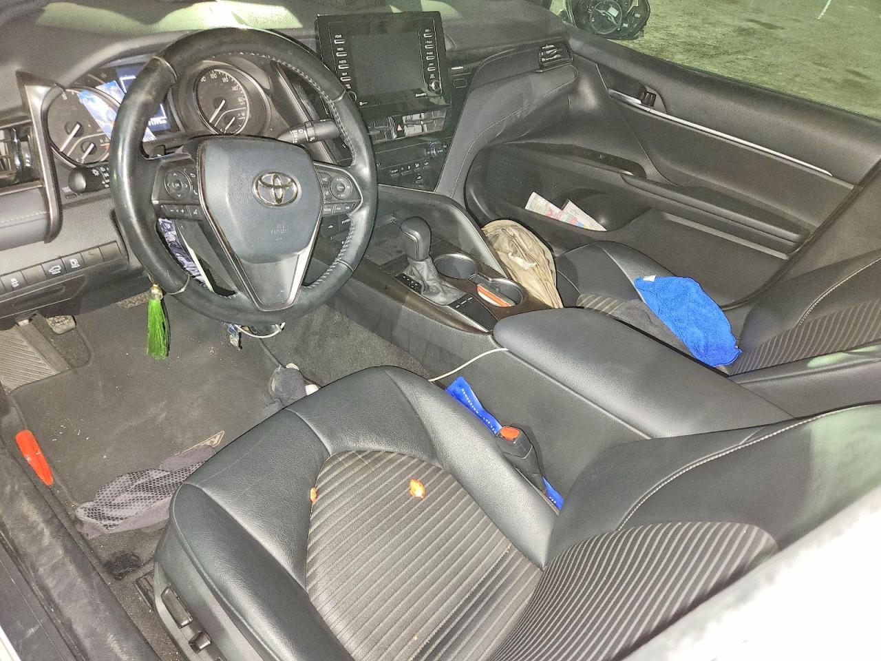 2022 Toyota Camry Se - zdjęcie 8