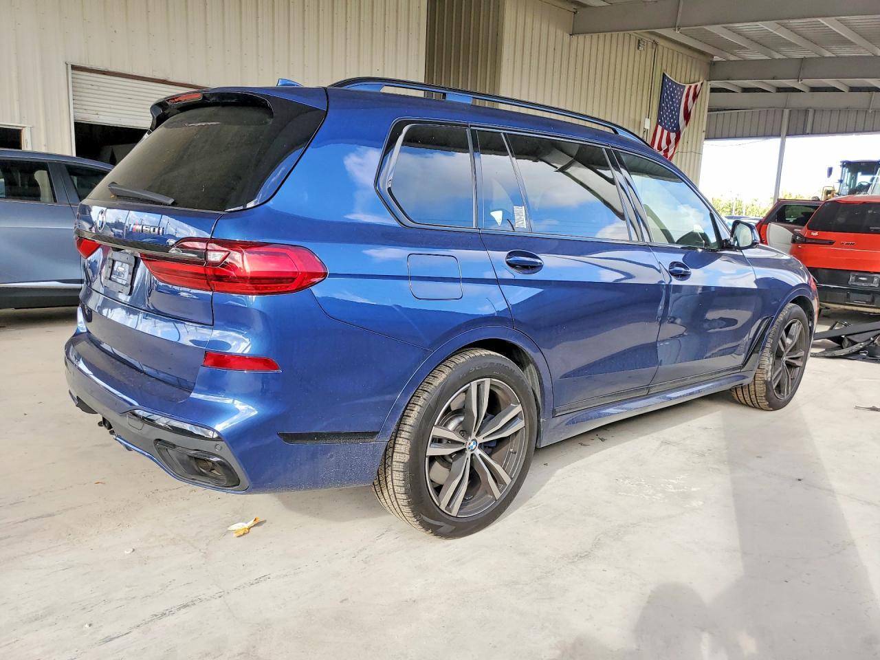 2022 BMW X7 M50I - zdjęcie 3