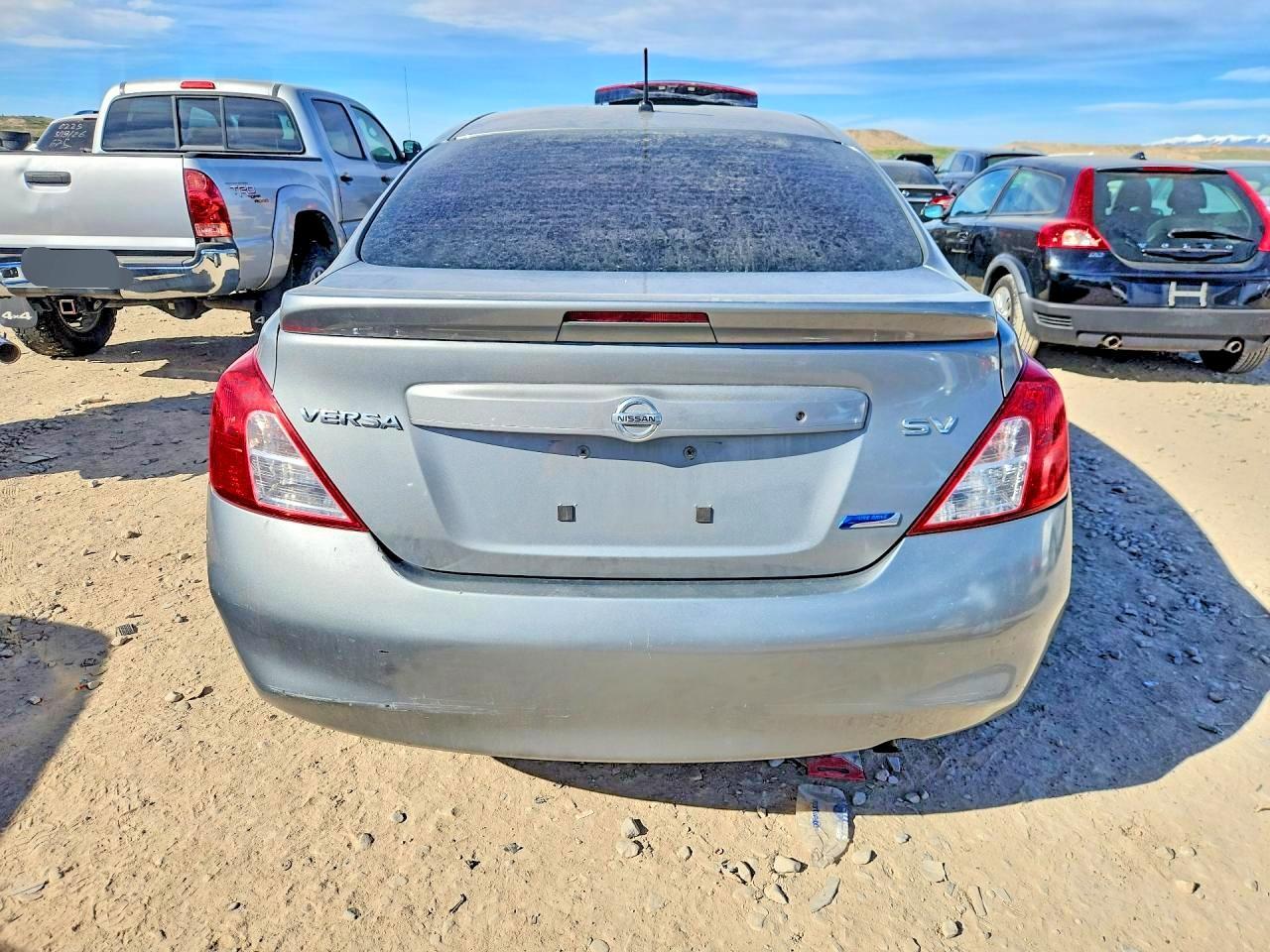 2014 Nissan Versa 1.6 S - zdjęcie 6